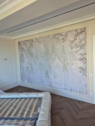 Chișinău, Moldova — fototapet pădure, fototapet dormitor, fototapet peisaj, fototapet personalizat, fototapet Chișinău, fototapet Moldova, design interior, decor perete, pădure minimalistă, fototapet fără îmbinări